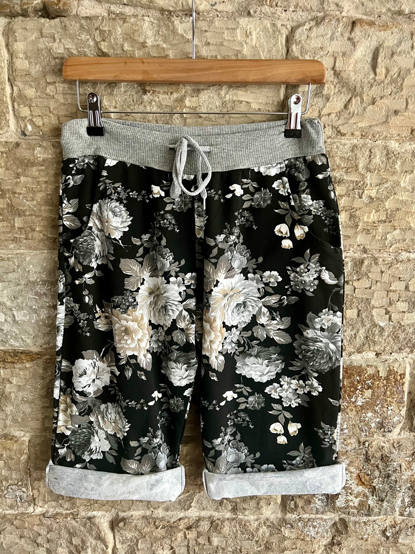 COTTON JOGGER SHORTS - Mid Length - Various Colours & Prints - 2 Sizes