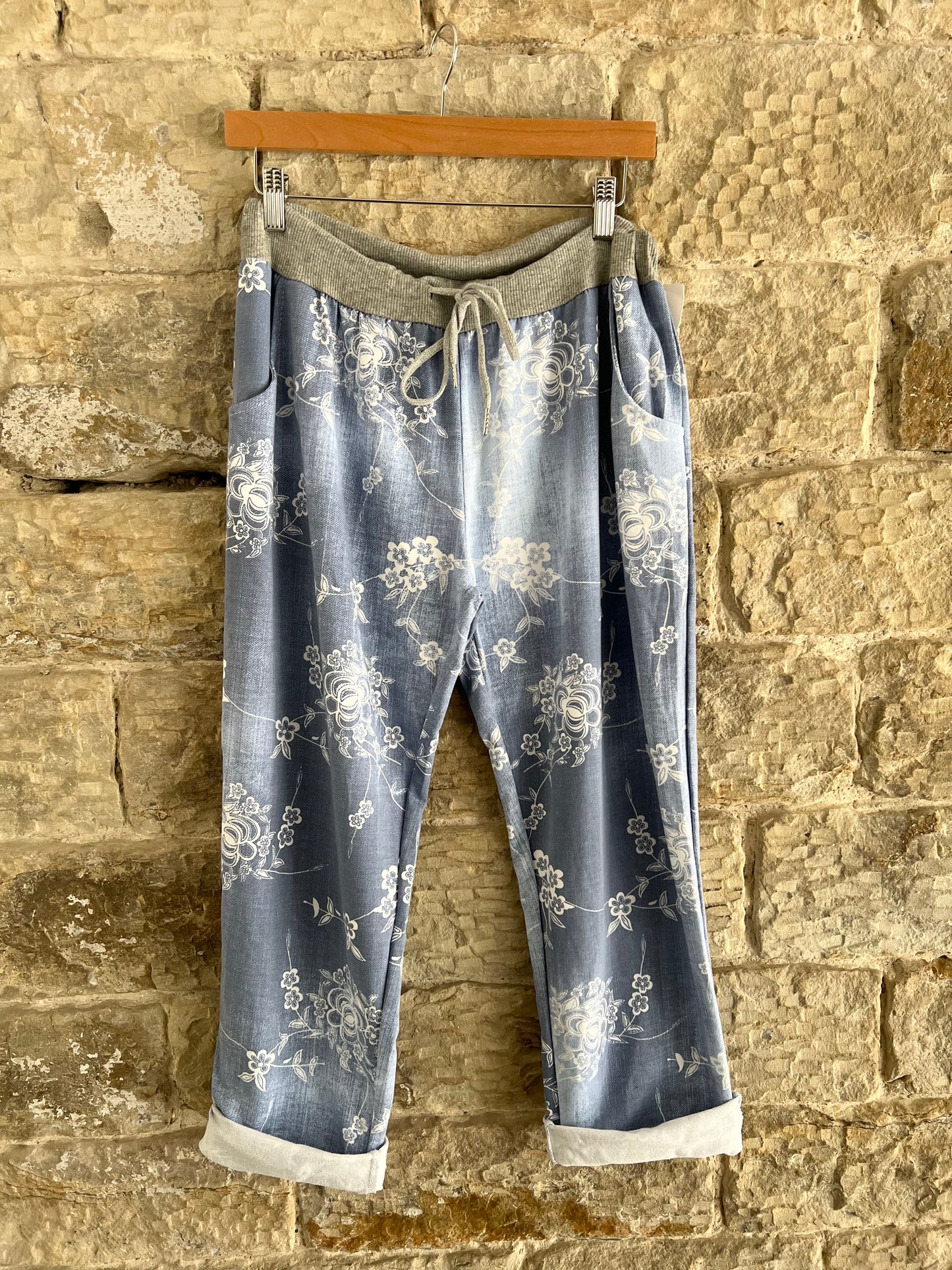 COTTON JOGGERS - 3/4 Length - 2 Sizes- Various Prints