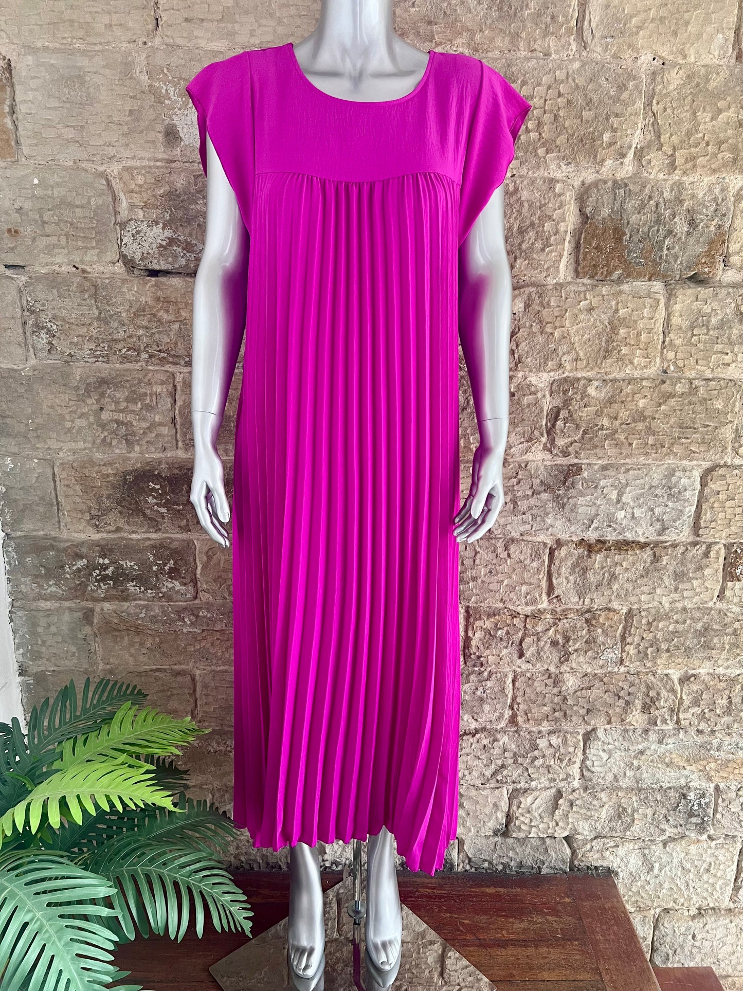 PEGGY - Pleated Midaxi Dress with Pockets - One Size - Various Colours