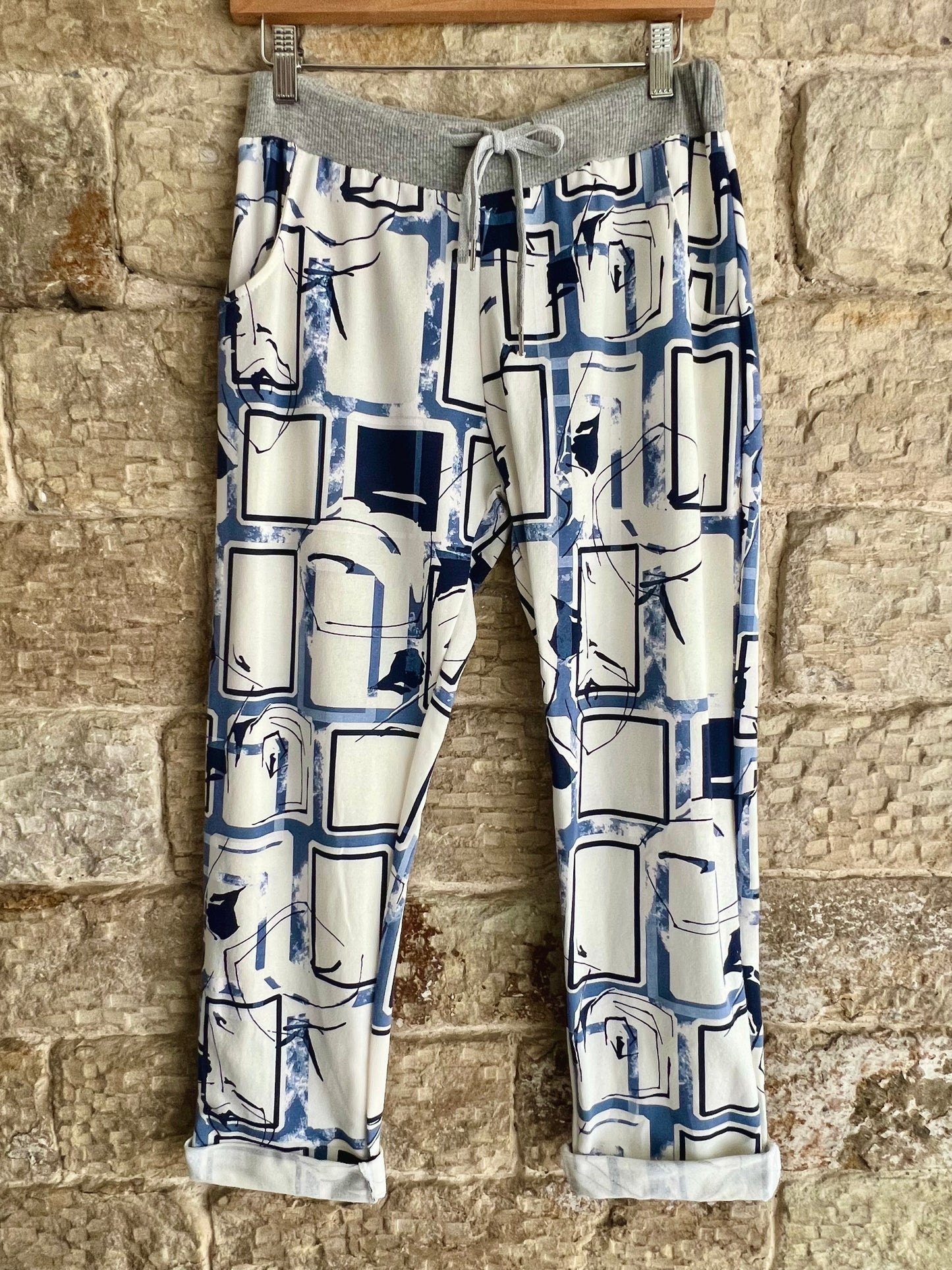 COTTON JOGGERS - 3/4 Length - 2 Sizes- Various Prints