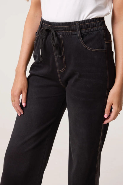 LORNA - Soft Stretch Lightweight Wide Leg Pull On Jeans - 4 Sizes - Short Length - Black
