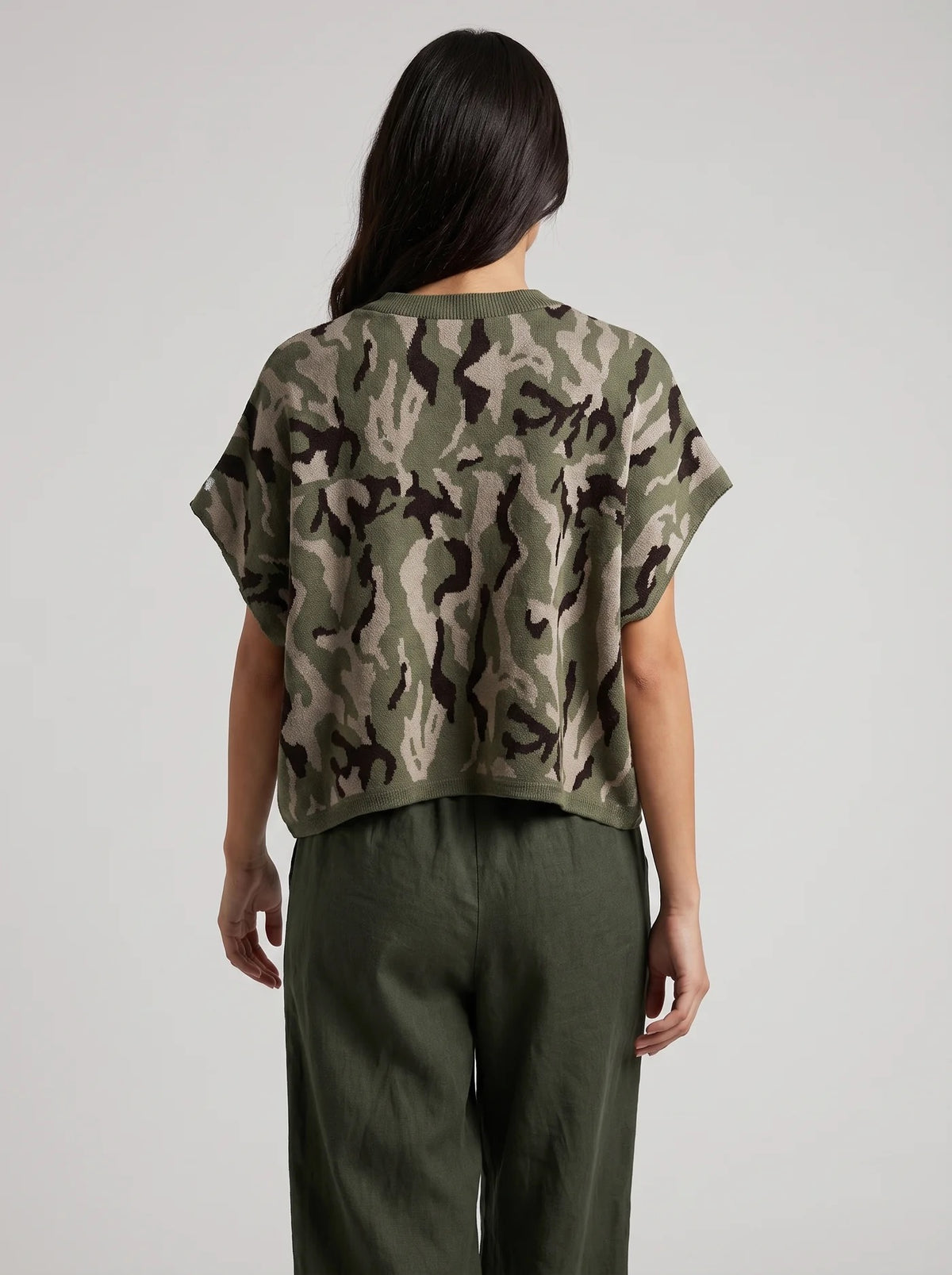 RAVEN - Short Sleeve Camo Sweater - One Size